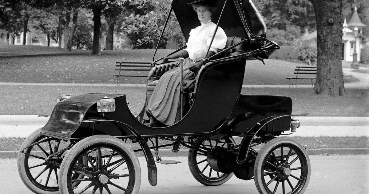 EVs Were Outselling Gas Cars 100 Years Ago | TomTom Newsroom