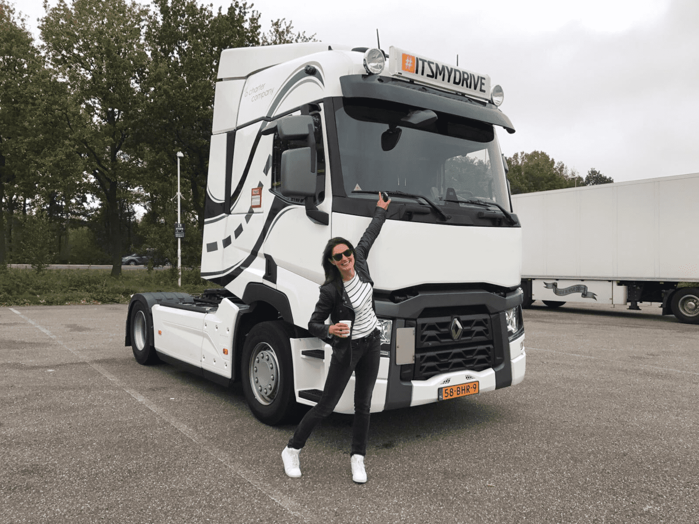 A picture of Eline, from the Netherlands, a trucker and founder of it's my drive.