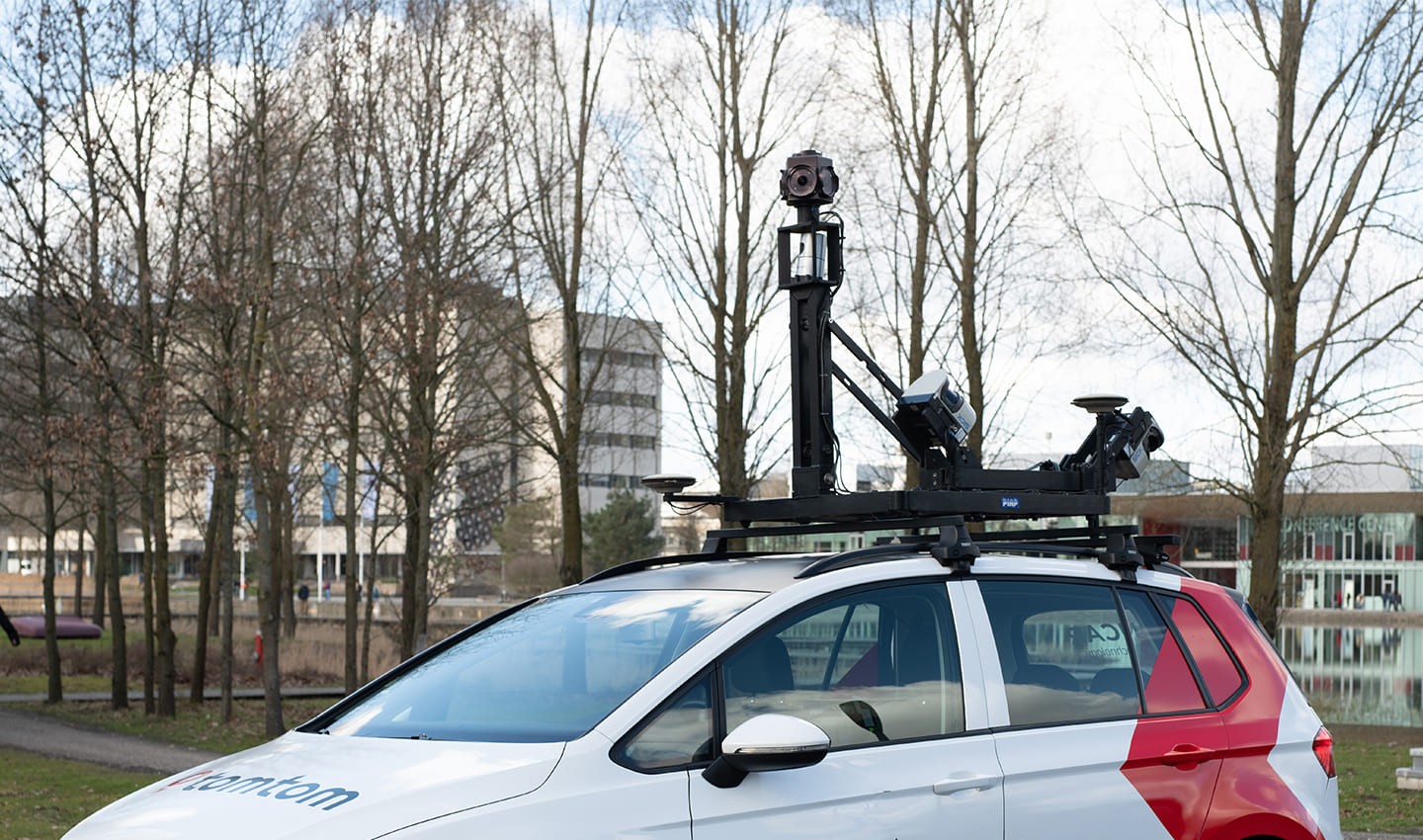 A picture of a TomTom MoMa vehicle mapping array