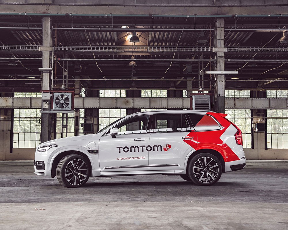 How does TomTom’s self-driving test car help developers make better HD Maps? | TomTom Newsroom
